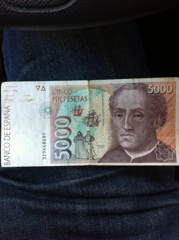 NoelLorenzo's tweet photo. Me pregunta mi hija mayor, que se podía comprar con eso? http://t.co/jwLz9siGCI