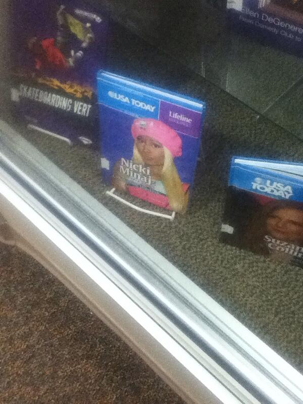 YungBarack09's tweet image. Hey Nicki RT @MarajDreamz: Look who was in the library  yall 😍😍😘😘