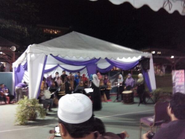 Performance by angklung club #mafest13