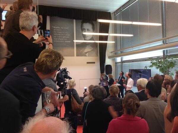 Nieuw gebouw #HvA #Amstelcampus #Wibautstraat geopend. Vernoemd naar pionier van het sociaal werk:Marie Muller-Lulofs