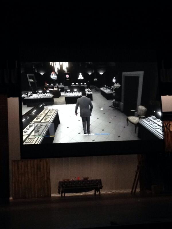 dontwantnosteam's tweet image. playing gta v in the auditorium #miltonproblems
