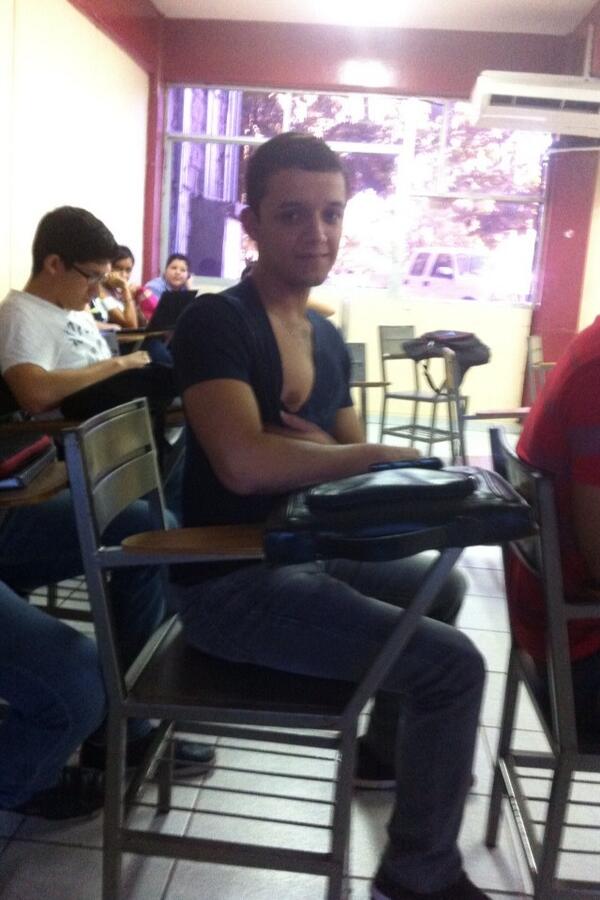 salvadormezaa's tweet photo. Eres una puta JJAJAJAJJAJAJJAJAJAJJAAJAJAJAJJAAJA @AngelMitre @alextostadob @GerardoML91 @Eveecastroo @LugoMisael http://t.co/kgdis4BM3X