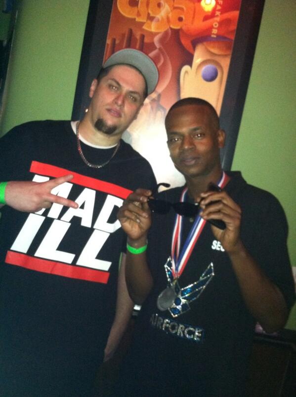 Freezzabearn's tweet photo. Me and @TerrorMusic420 http://t.co/WHaR19eb16