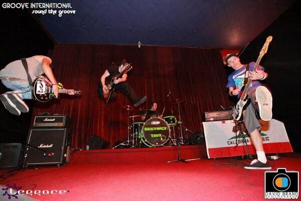 restrictthis's tweet image. #poppunk