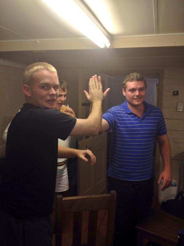 #high5 #mainpikkewyn #pocketrocket <a href="/Ludihough/">Houghie</a>  @AlecAdendorff <a href="/fs3botha/">stefan</a> @Kokkie_12 @RocketWian <a href="/Roh0905/">CJ Rohan Roelofse</a>