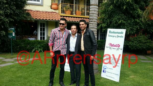 ARprensayrp's tweet photo. @Samuelrecodito y @flacorecoditos con @GAINFANTE en el @_nopalito http://t.co/tZOi5r4GQV