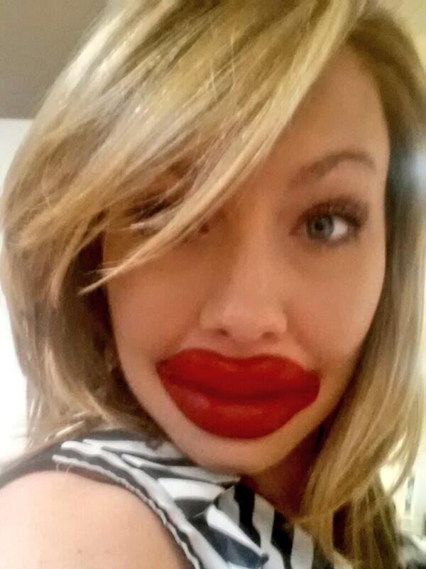 hollymbrown84's tweet image. yes, creepy man at the Fuel Co these are my real lips! Smh Jasper, Al #sweethomeAlabama #waxlips #officedare