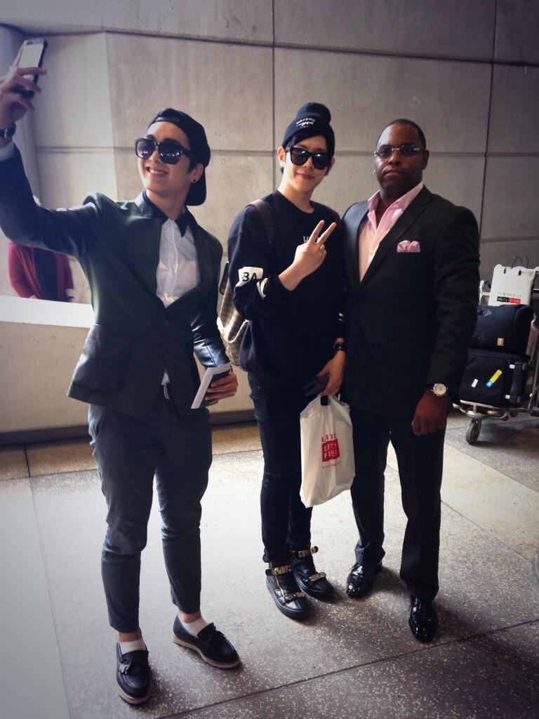 BVrZlaKCYAENyU4.jpg:large