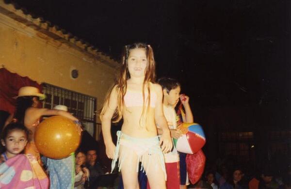 CotyAnneas's tweet image. #RecuerdosDeLaInfancia #Flashera #Malisimo JAJAJAJAJAJAJA era patetica
