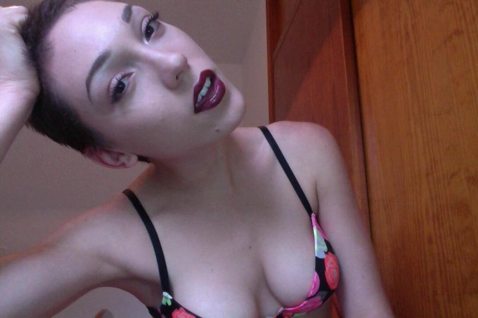 Sexy Pic 4 U :) http://t.co/ZI7ySMi4T5<a href="/tag/tbt"class="tags"><span>#tbt</span></a>