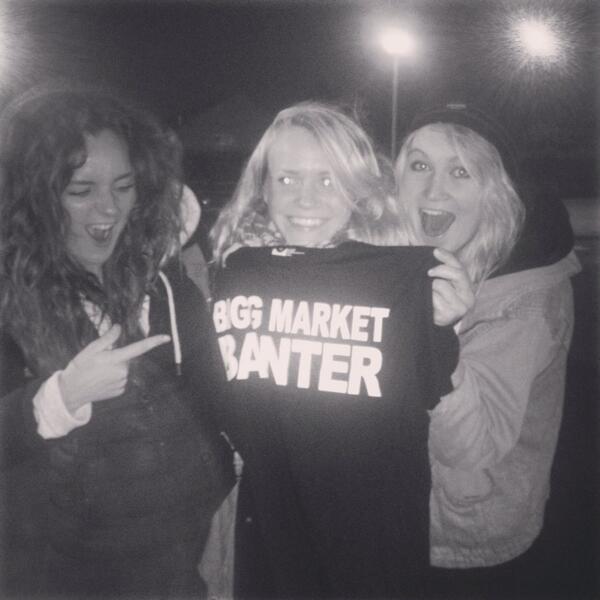 BiggMarketBants's tweet photo. Here's a pic of the #biggmarketbanter presenting baton being passed on by Steph to @LizzieWhite192 and Harriet Bell http://t.co/5b8akUccFR