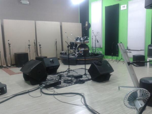 RVFlow's tweet photo. Tudo pronto. http://t.co/QTotblazaR
