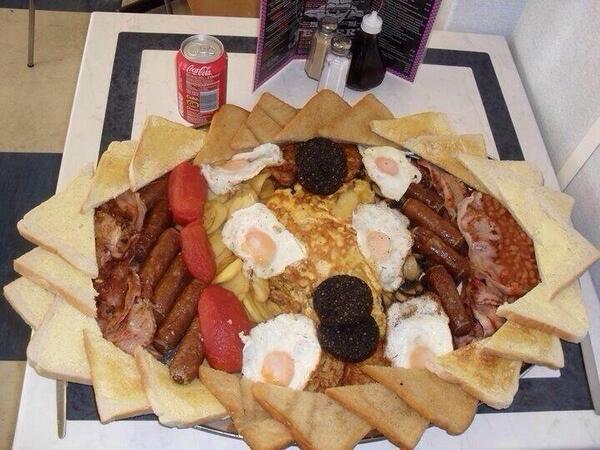 6longshanks666's tweet photo. He forgot me hash browns http://t.co/4lk9euQIUo