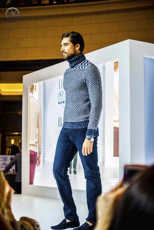 itsAfricanRaw's tweet photo. @InStyleGermany #dubai #ethankaed #tommyhilfiger #fashion https://t.co/eKp34lFuuJ … http://t.co/zupp2aFKNw