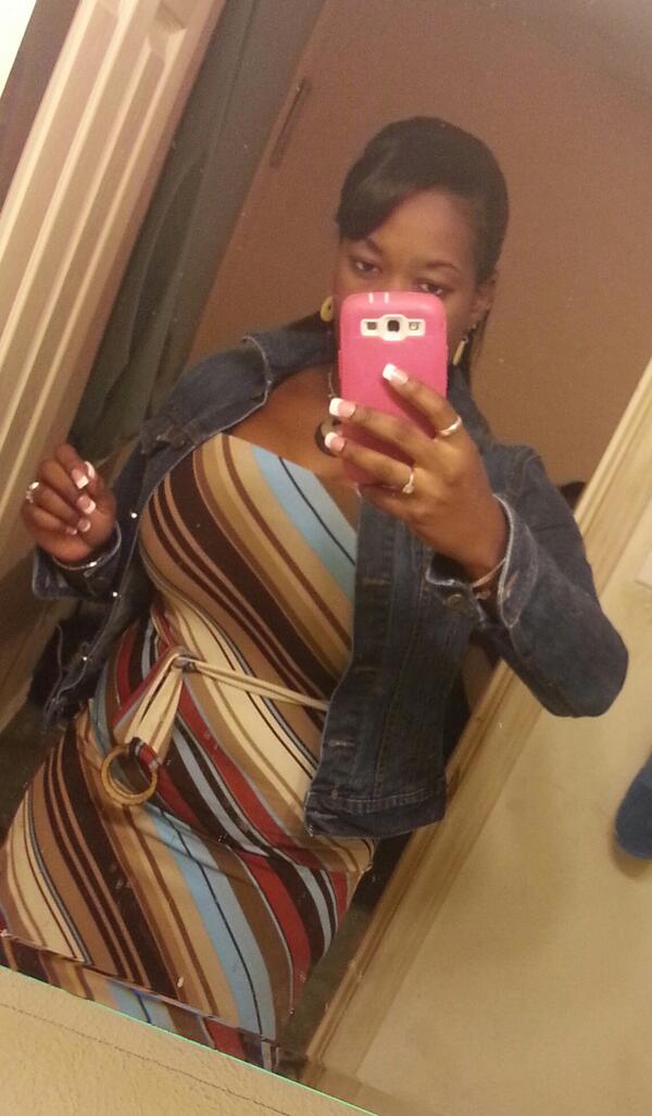 mariacolesw's tweet image. I smell trouble!! #girlsnight #lovewithfriends