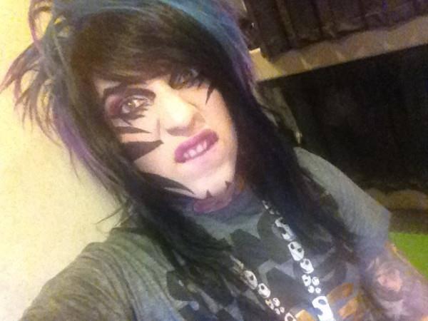 VanityBloodXx3's tweet photo. Just shut up http://t.co/Oc3QXWe9Wb