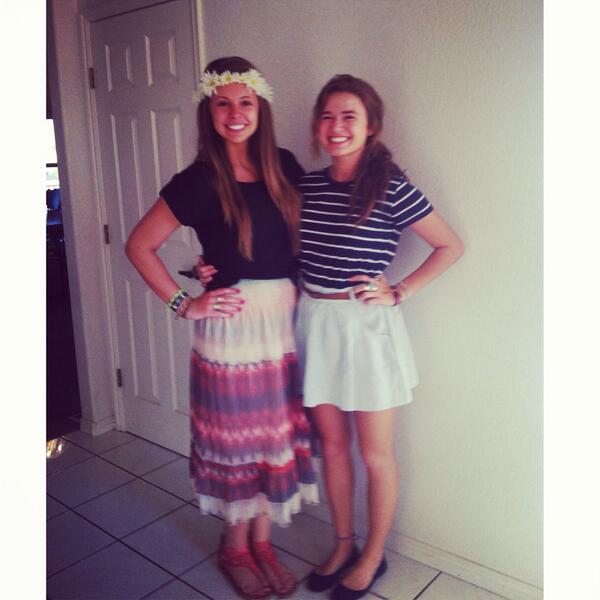 your_pal_mal_'s tweet photo. BEYOND excited to hear that my best friend @saviisav13 is coming home over Christmas break AHH http://t.co/2sisJeN7oJ