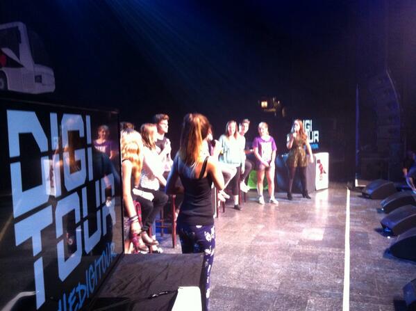 DigiTour's tweet photo. The Brit Crew just picked some fans out of the crowd! #DigiTour2013 Chicago!! http://t.co/bVOmS3RxVz