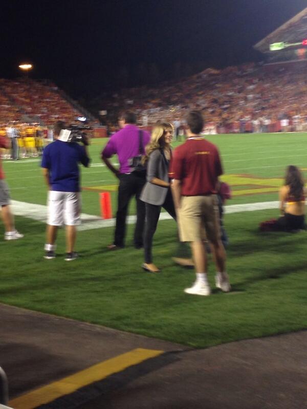 charles_walter's tweet image. Don&apos;t even care that iowa state lost I just saw this gem #samponder