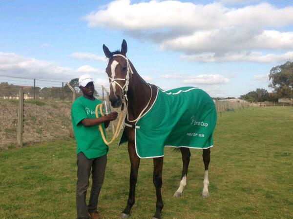 gavin_Racing's tweet photo. Our Big Champ Back At Home Safely http://t.co/6ZecL5RPeD