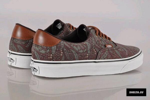 blank_store's tweet photo. Vans era paisley http://t.co/Kq0hyAQ8AK