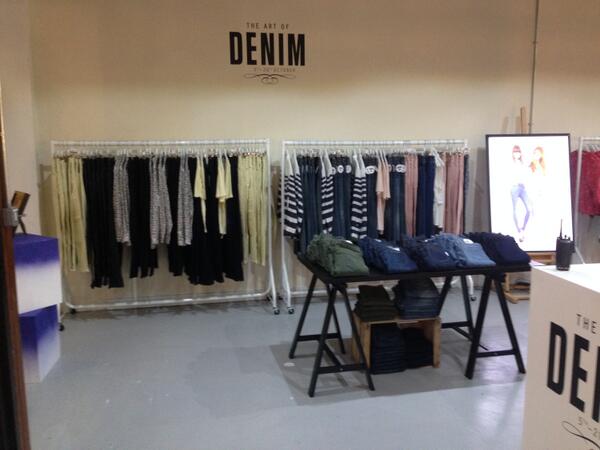 ClaireEtchell's tweet image. Huge #ff today to @donnaida @clairelisamac @donnaidadenim who are popping up @McArthurGlenUK #artofdenim