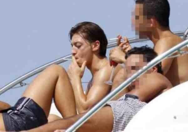 View image on Twitter