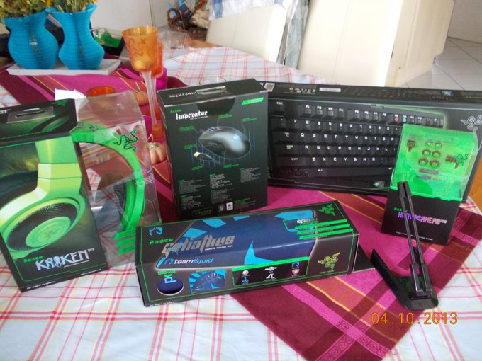 Watch Max Broecker's leaked NSFW photo on TwXstars