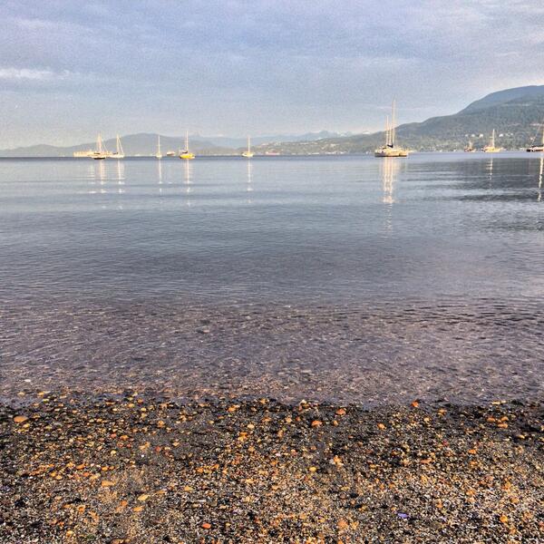 AntonVFX's tweet photo. Good morning #Vancouver http://t.co/CeQvFbkbfw