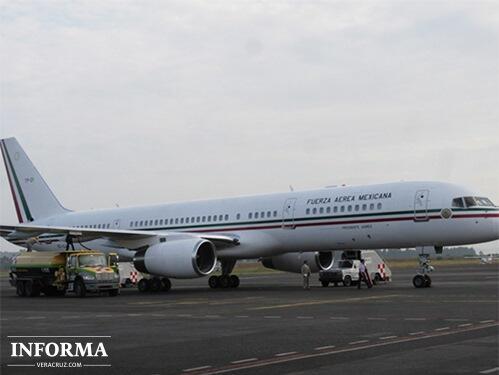 abogadosHyA's tweet photo. #DESTACADA AVIÓN DE @EPN HACE ESCALA EN ALASKA Y CONTINÚA RUMBO A INDONESIA http://t.co/qmxkRWd1lQ http://t.co/0yep47RK6C