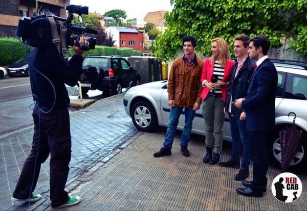 RedCabChofer's tweet photo. ¡Qué bien lo hemos pasado en la entrevista de Espejo Público! #DejateLlevar #EmprendedoresEP http://t.co/iUM4ecnPUE http://t.co/yE1jBuPloz