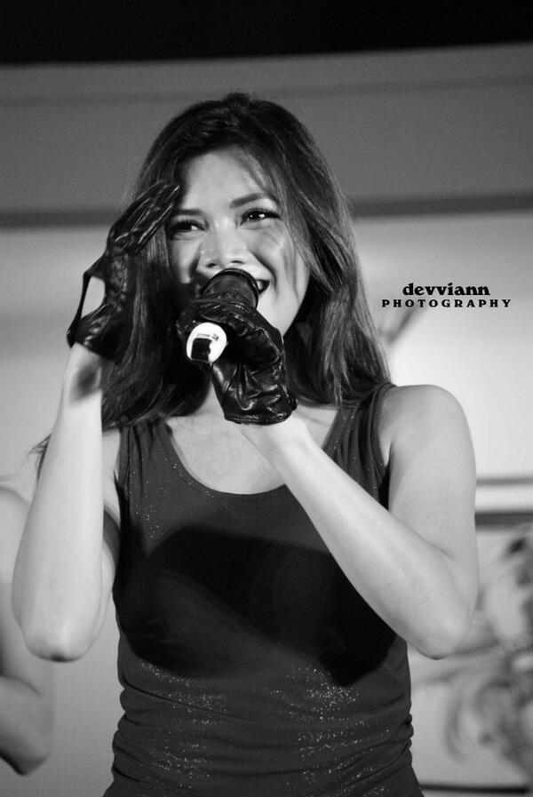 devviannphoto's tweet photo. #bexxpict @BEXXA_IR at Megaxus Megaxus Olimpiade 2013 @CentralParkMall | 130928 cc: @devviann http://t.co/qKEI3PxOIq