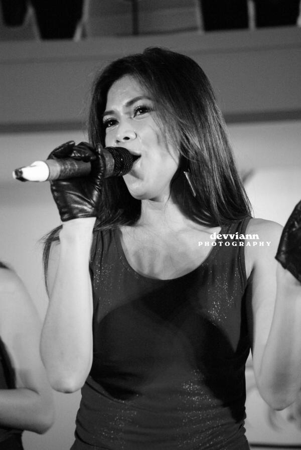 devviannphoto's tweet photo. #bexxpict @BEXXA_IR at Megaxus Megaxus Olimpiade 2013 @CentralParkMall | 130928 cc: @devviann http://t.co/IKnaaIKeaO