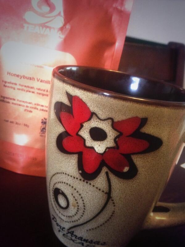 Berrieann's tweet photo. @TEAVANA today I'm drinking Honeybush Vanilla #whatsinyourcup #teavana http://t.co/rJJLlm0A1G