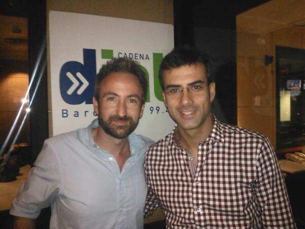 Saliendo ya d <a href="/radiobarcelona/">Ràdio Barcelona</a>. Hoy grata sorpresa con <a href="/Antonioalfon/">Antonio Alfonso</a> Comida y charla mu agustito...gracias compañero.