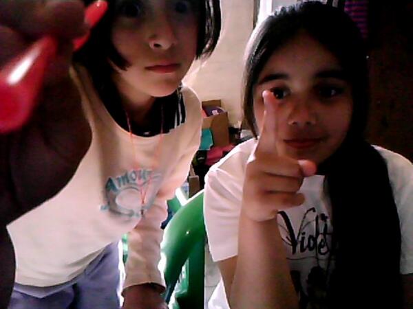 Free_Coussing's tweet photo. Selelovers y Sandylovers!!! Hoy les tramos unas fotos de aller en casa de Selee http://t.co/H4h2MglgNe