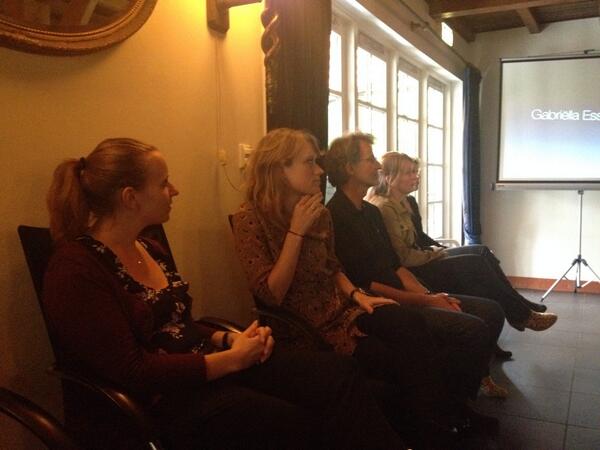 hettyhilbink's tweet photo. @Giethoorn4u samenwerkende generaties in giethoorn #GeneratielabGiethoorn http://t.co/ePbe9V2Isb