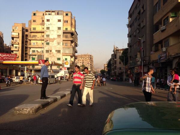 mahfoudhsalam's tweet photo. شوارع مصر اليوم http://t.co/haVutOcDDW