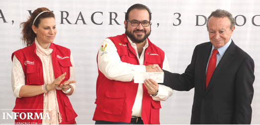 abogadosHyA's tweet photo. #DESTACADA VERACRUZ ES EL FUTURO DE MÉXICO @Javier_Duarte http://t.co/5cjXNUqoQ9 … http://t.co/c8l9TncyIe
