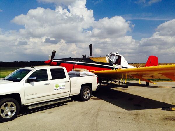 KeysChip's tweet photo. Loading a few cover crops http://t.co/gMmyEeSPaA
