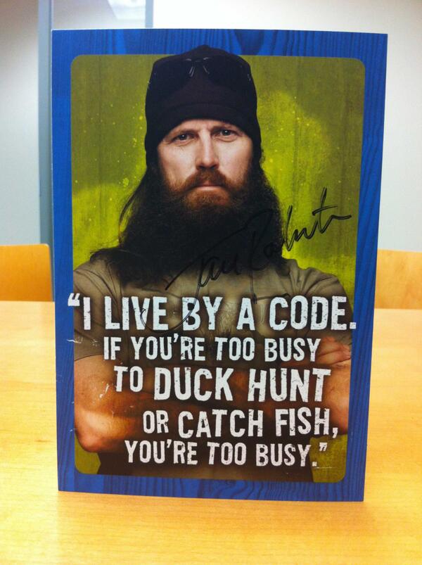 Hallmark's tweet image. Want to win a card signed by #DuckDynasty ’s Jase Robertson? RT our earlier #birthdayfail tweet for your chance!