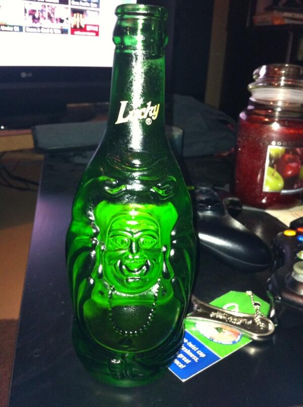 seaner16's tweet photo. Drink me or b cursed!!! http://t.co/hM2cLxeZTz