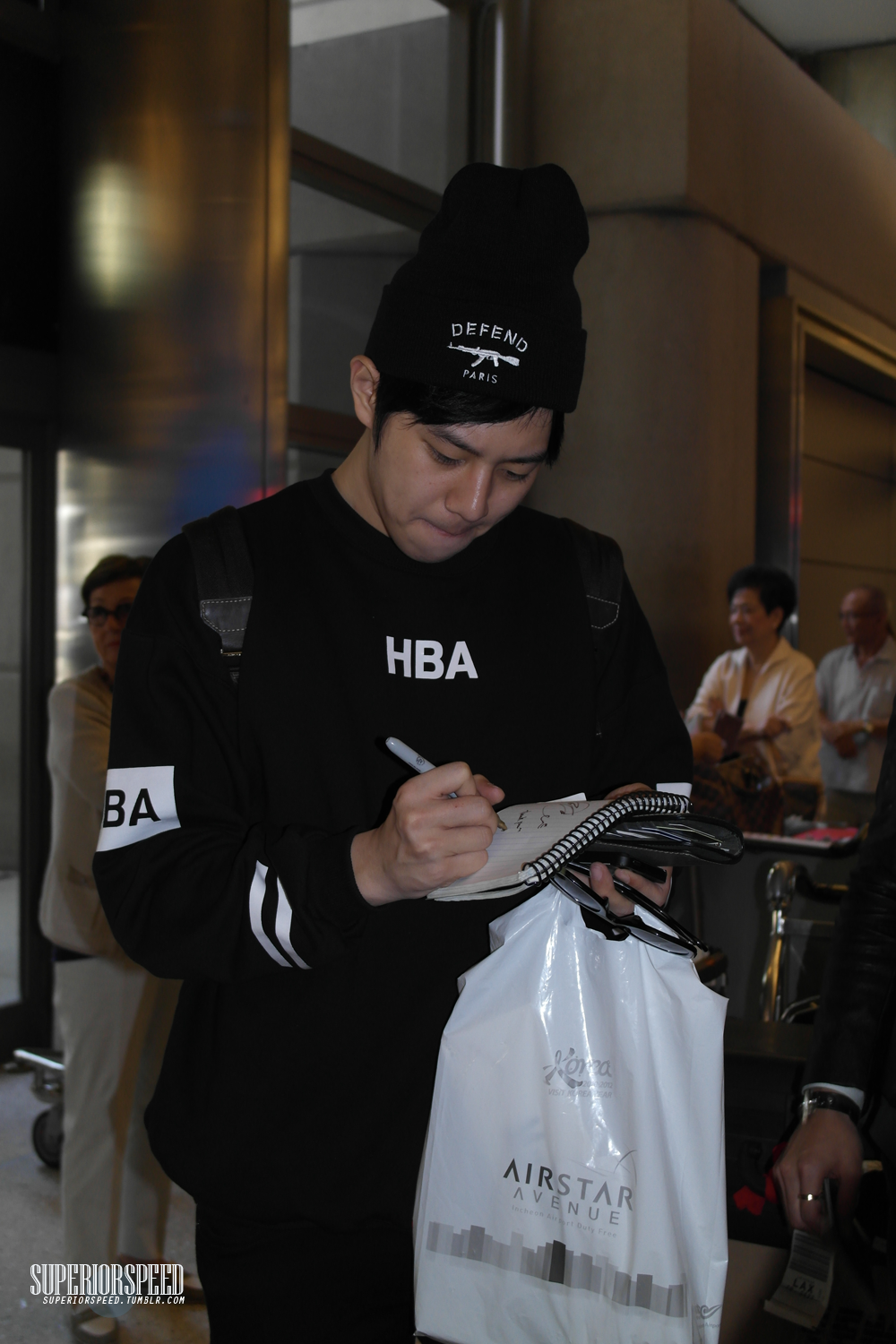 BVx9jrECYAAXeKQ.png:large