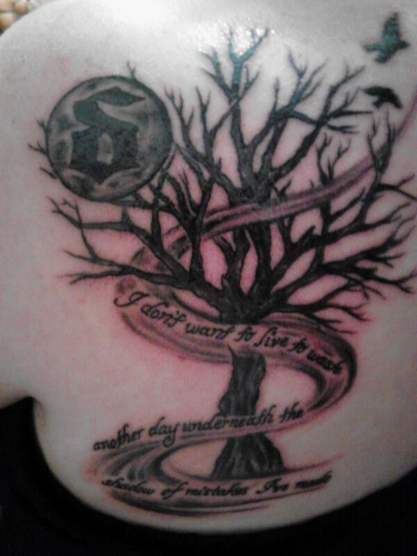 Abra_HeyBabe's tweet image. @TheBrentSmith My new tattoo #shinedown #breakinginside