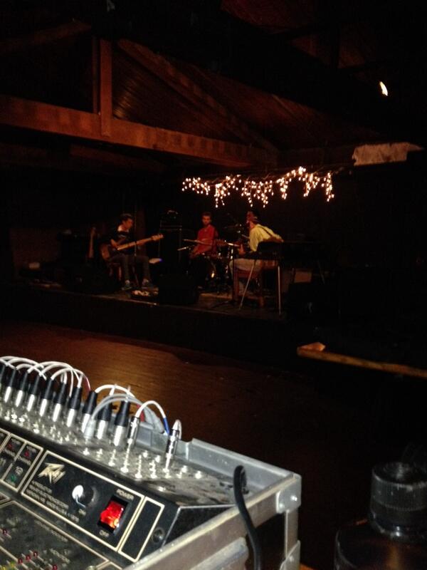 InWrath's tweet photo. @HibiscusPromiscuous on stage smooothin' things out. We play next! http://t.co/Sq3E2AarFn