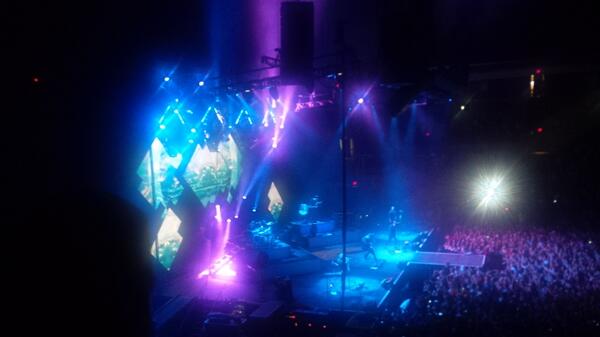 dodosee's tweet photo. Love my life right now. #FreeRocks# http://t.co/gURBT6evKp