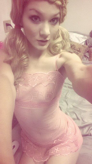 Miss Bambi Kush’s pics and videos