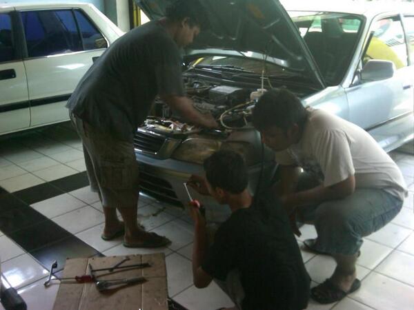 An_Jaya_Ac's tweet photo. Ganti magnet kompresor Ac mobil Honda City *Bengkel Ac ANUGERAH JAYA Ac. Jl Veteran 12 ☎ 384959 #jogja http://t.co/JNAANBLQXg