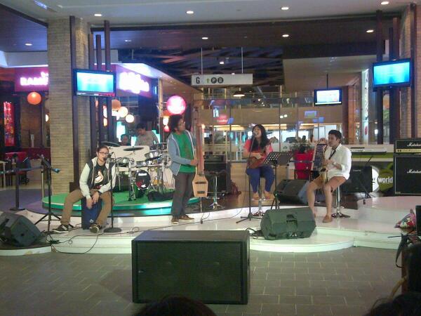 thepaulasab's tweet image. #LIVEUPDATE @CAD_Capture :D show UP, and show US that you care! :) #Livingworld