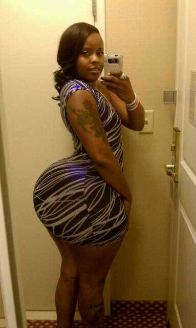 superblack women porn pictures thick latina nude in a robe